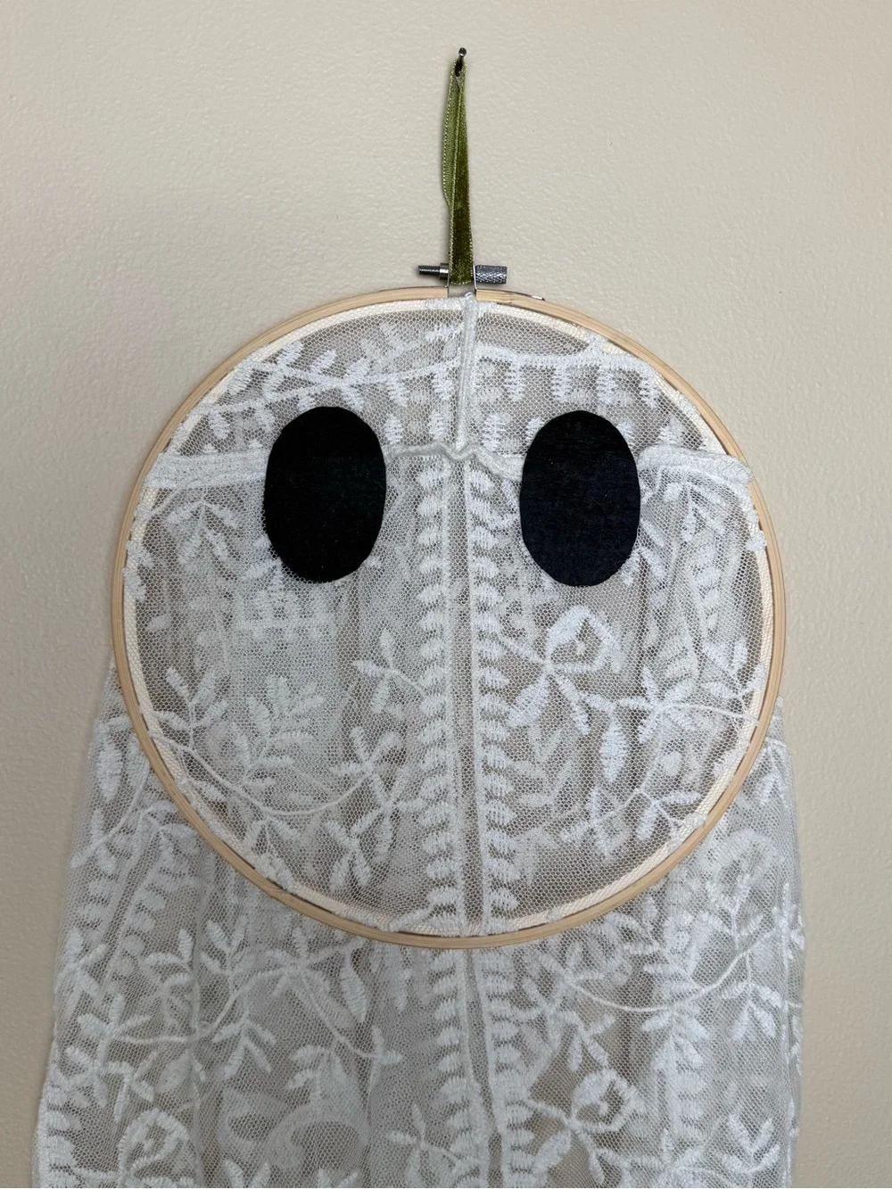 Handmade Large Lace Ghost Halloween Decor Embroidery Hoop Hanging 20” Spooky